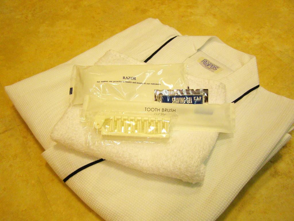 Resort Capsule Sakuragicho Yokohama  Exterior photo